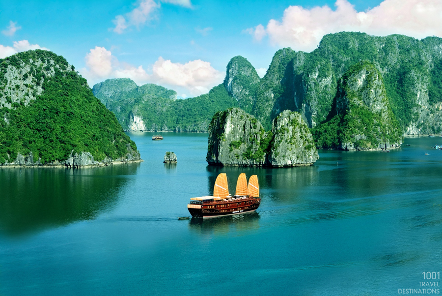 1001-travel-destinations-Halong-bay-Vietnamt